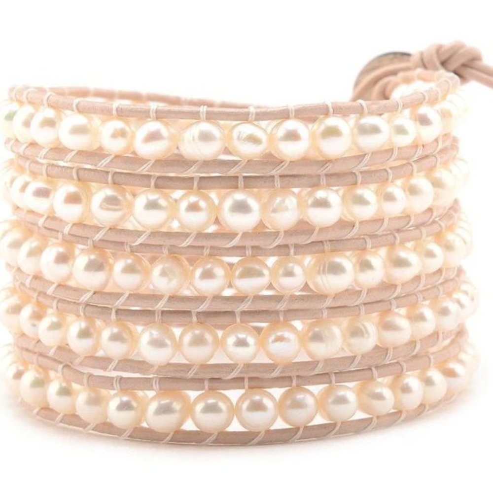 Victoria Emerson Freshwater Pearls on Mauve Leather Wrap Bracelet - Picture 2 of 3
